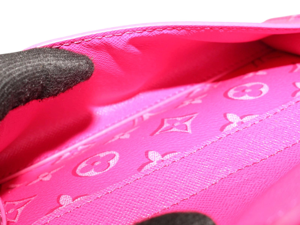 LOUIS VUITTON Maxi Pochette Accessoires Monogram Pink Handbag Crossbody Bag